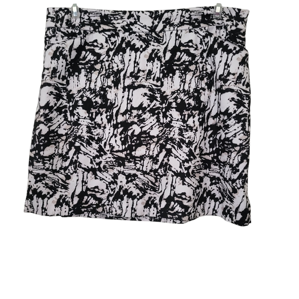 Coral Bay Skort Black/White Sz 14